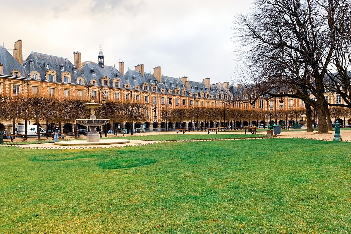 paris